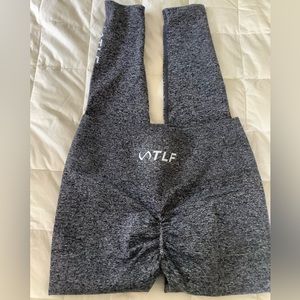 TLF Boost Seamless leggings. Size M. Black Heather color